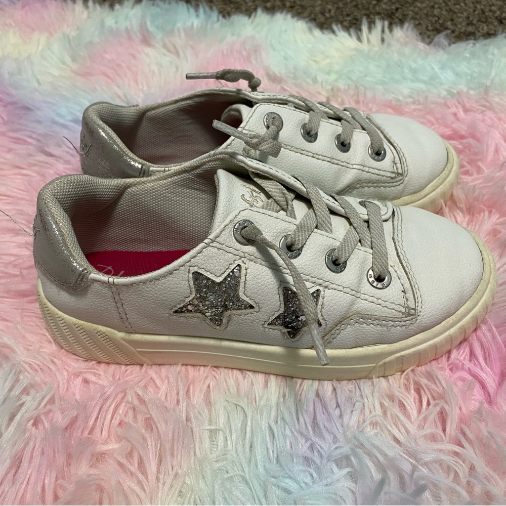 Girls Sneakers